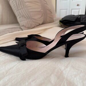 Vera Wang black satin slingback kitten heels with bow detail